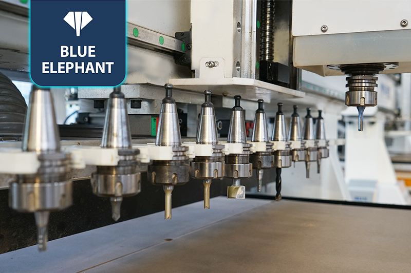 貼標(biāo)鉆切一體機(jī)